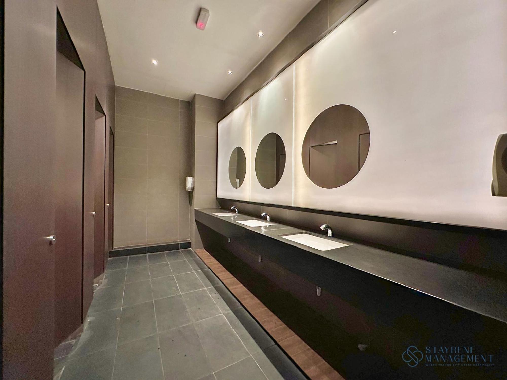 Grand Medini Residence Nusajaya By Stayrene Bagian luar foto